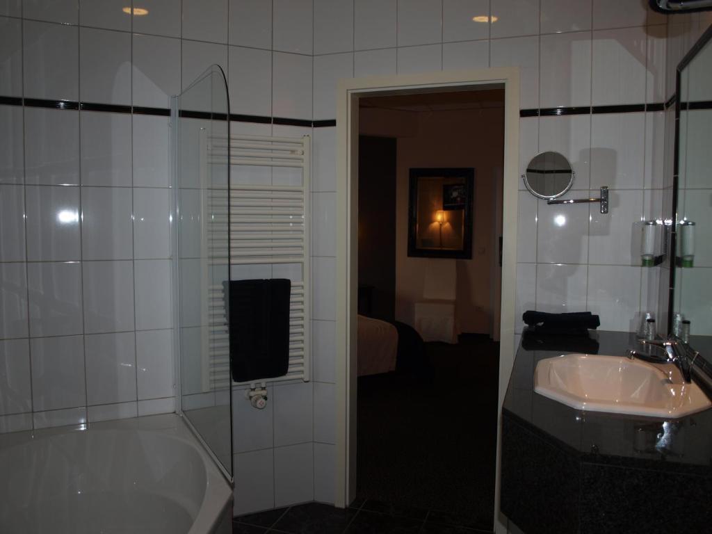 Hotel Pommerloch Ruang foto